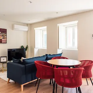 https://pardal-15-boutique-2-bed-apartment-with-free-parking-nearby.hotels-lisbon-portugal.com